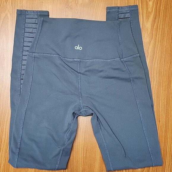 ALO Yoga Leggings High Waist Ribbed Mesh Ankle Length Sz XSmall Gray #3158 - Picture 3 of 9